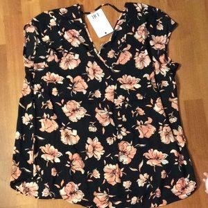 DR2 Daniel Rainn size large double neck blouse